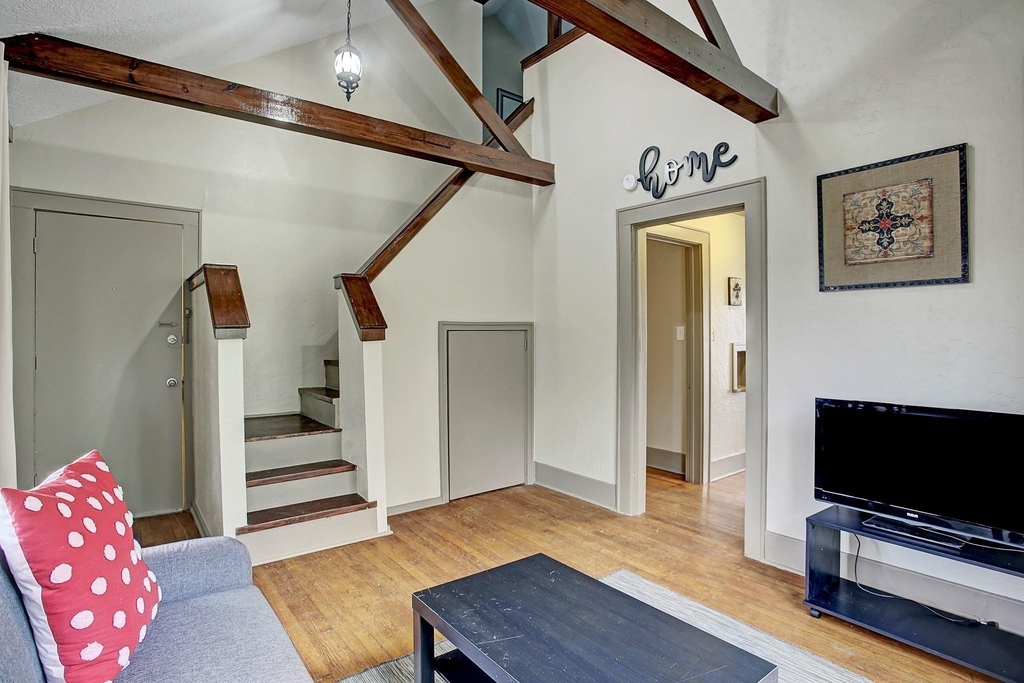 2323 Park Street - Photo 3