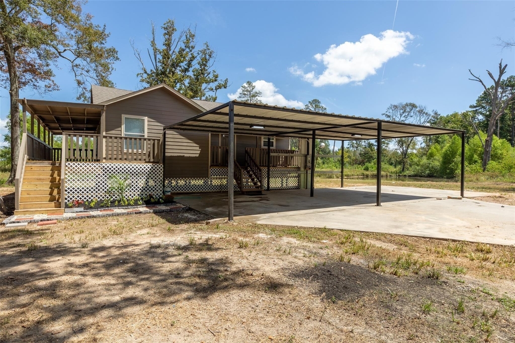 1906 County Road 3434 N - Photo 8