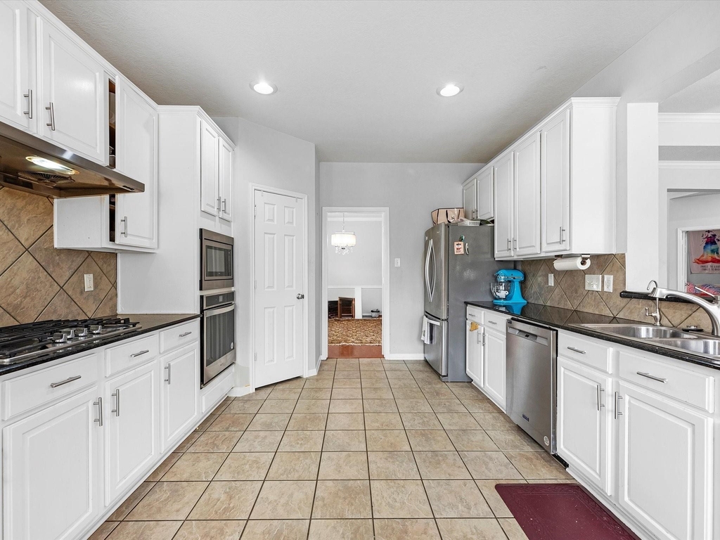 2507 Stonebury Lane - Photo 11