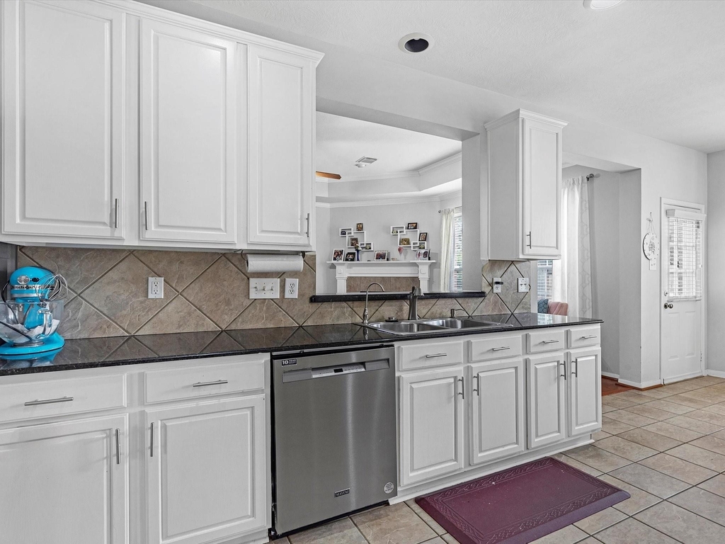 2507 Stonebury Lane - Photo 9