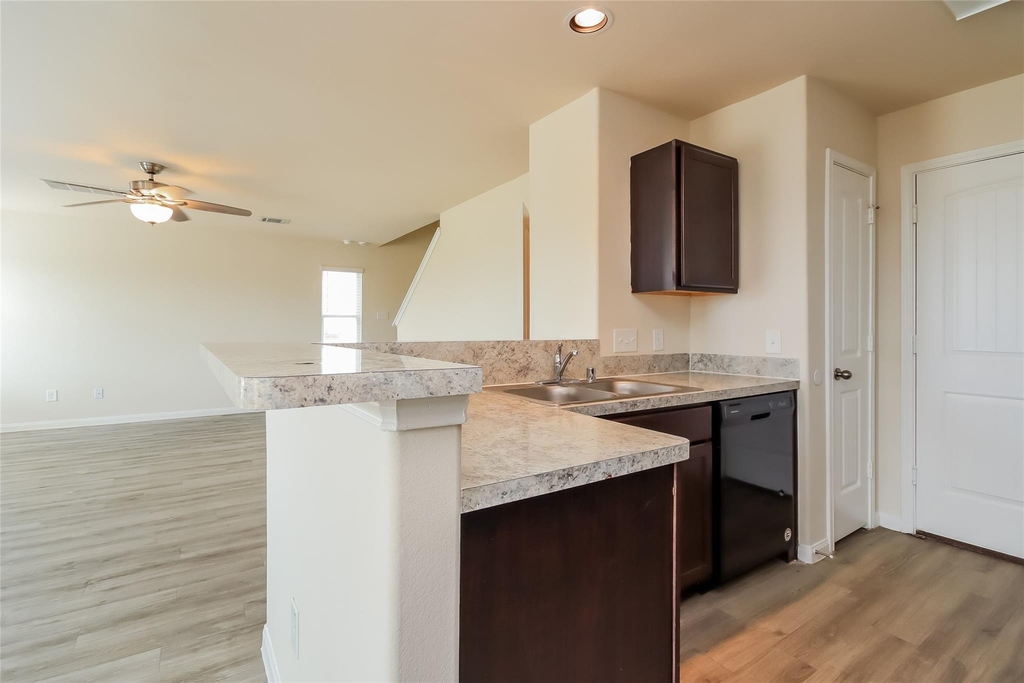 9610 Franconia Drive - Photo 2