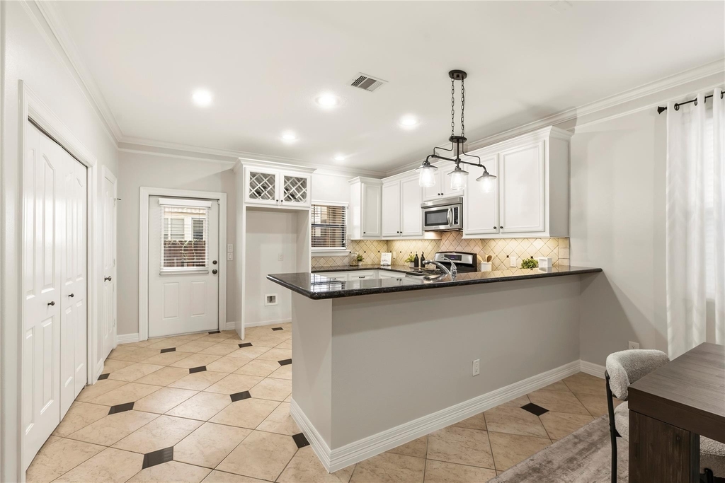 5728 Petty Street - Photo 11