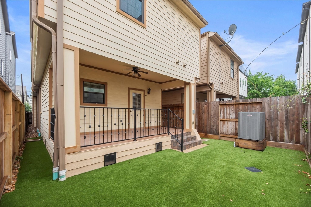 5728 Petty Street - Photo 32