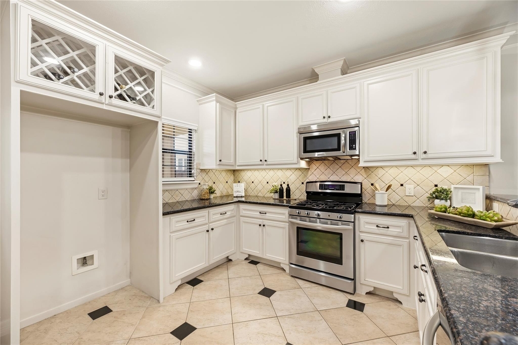 5728 Petty Street - Photo 13