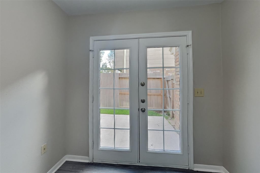 9214 Palm Shores Drive - Photo 3