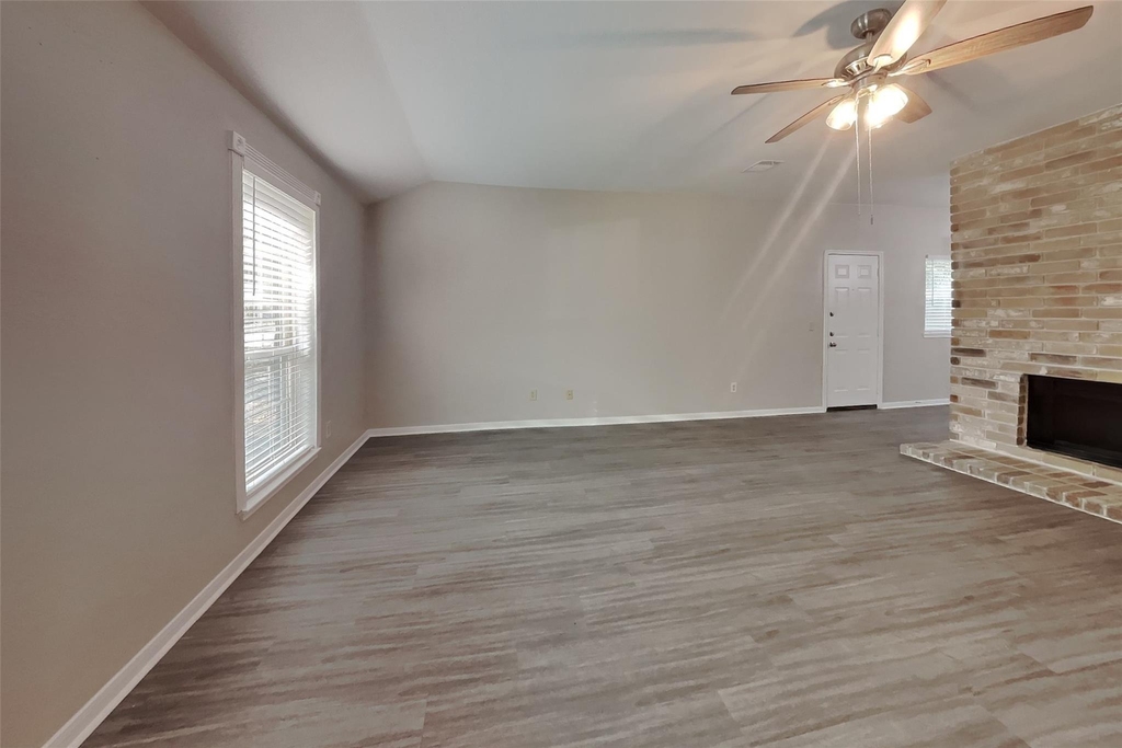 9214 Palm Shores Drive - Photo 2