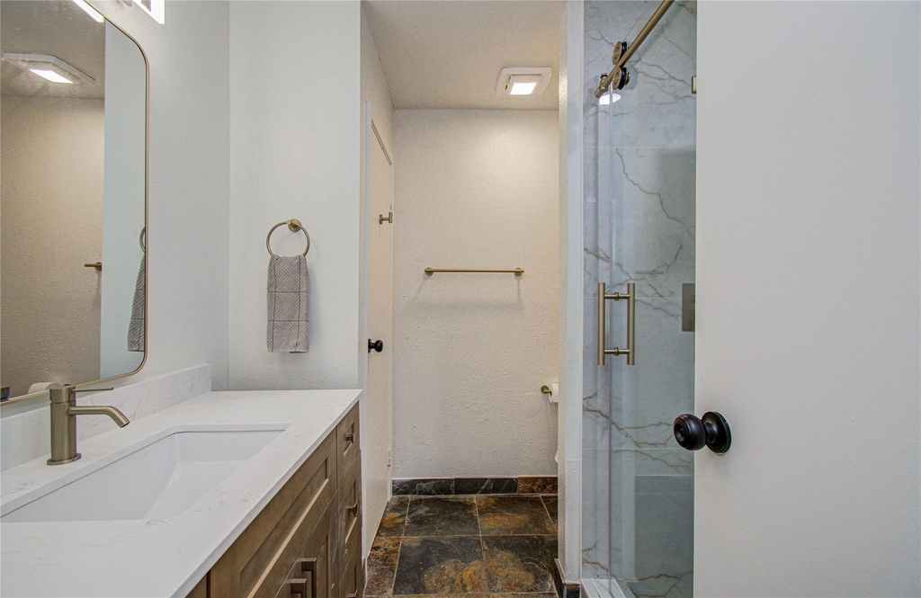 15309 Kingfield Drive - Photo 28