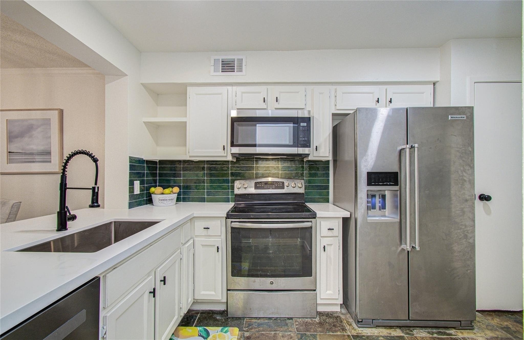 15309 Kingfield Drive - Photo 12