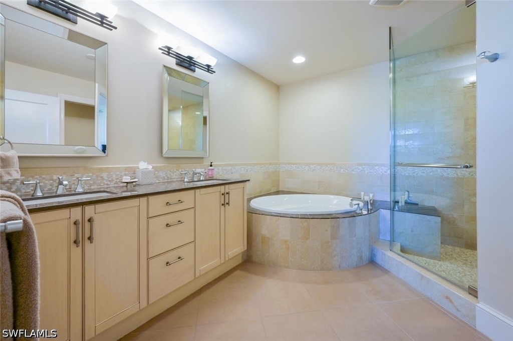 9115 Strada Place - Photo 8