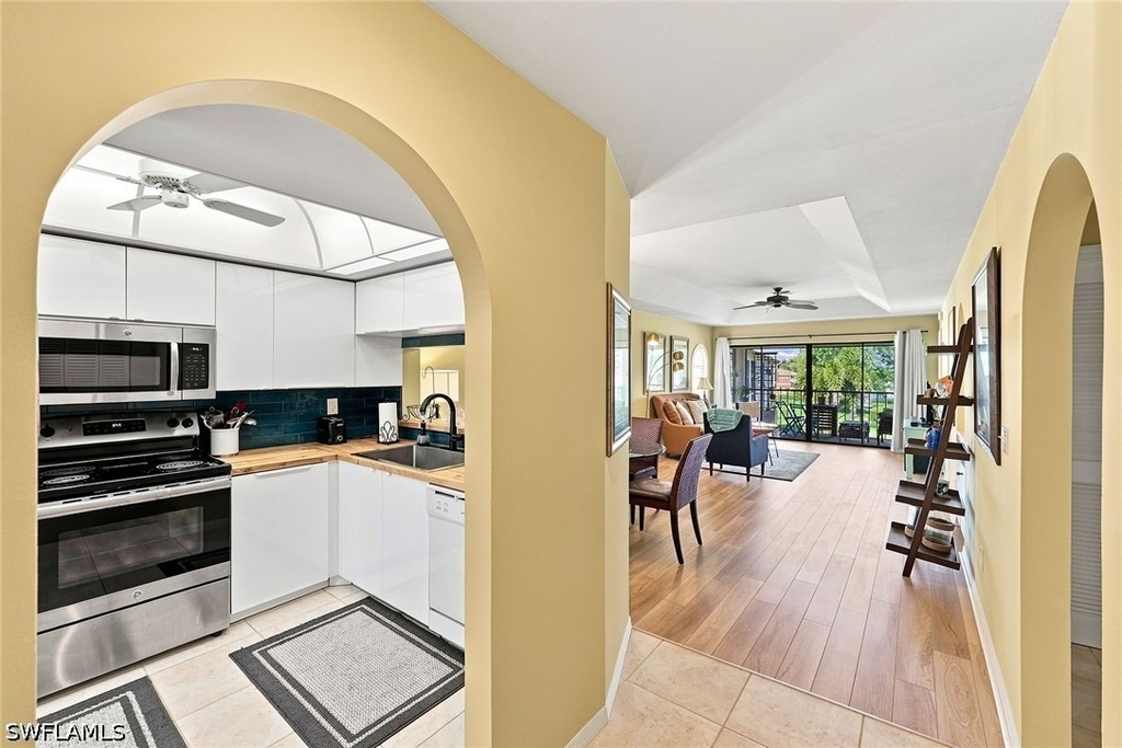 605 Augusta Boulevard - Photo 3