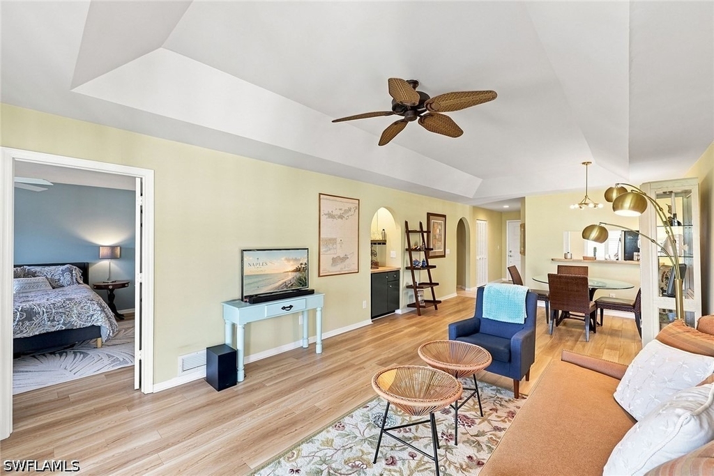 605 Augusta Boulevard - Photo 7