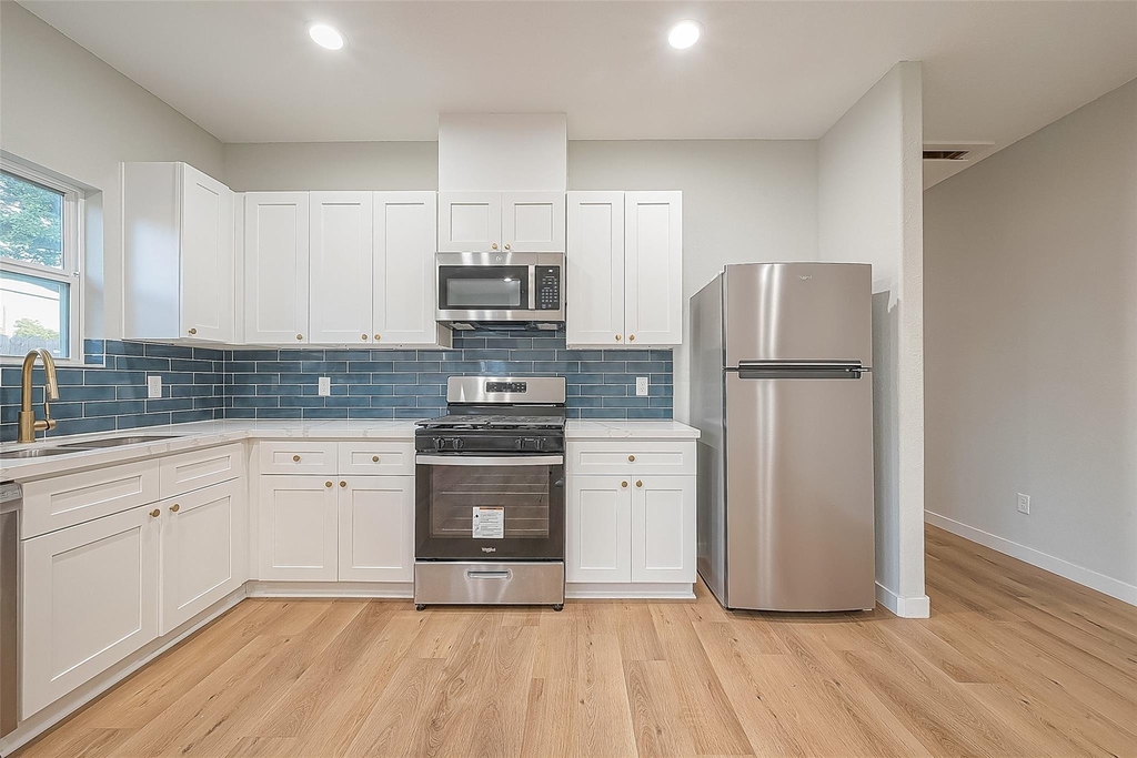 336 De Haven Street - Photo 7