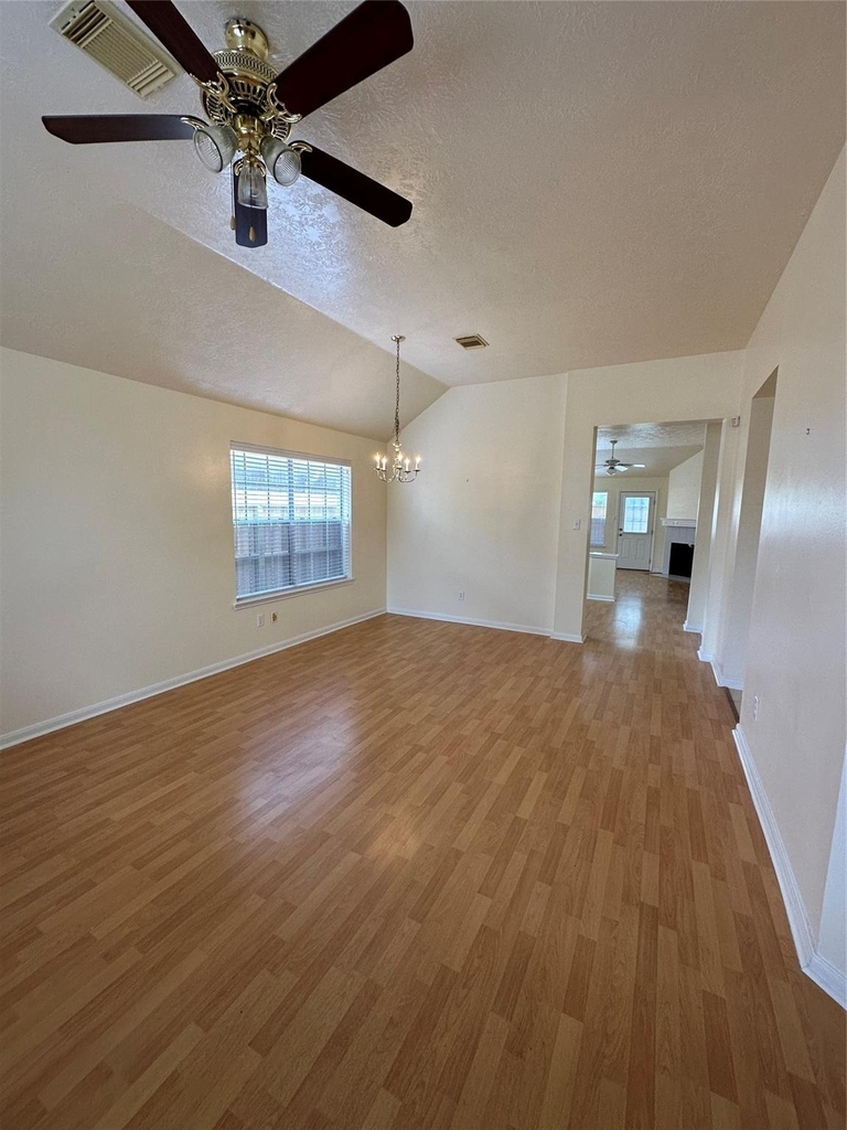 6815 Stratford Park Drive - Photo 5