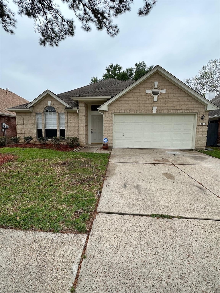 6815 Stratford Park Drive - Photo 0
