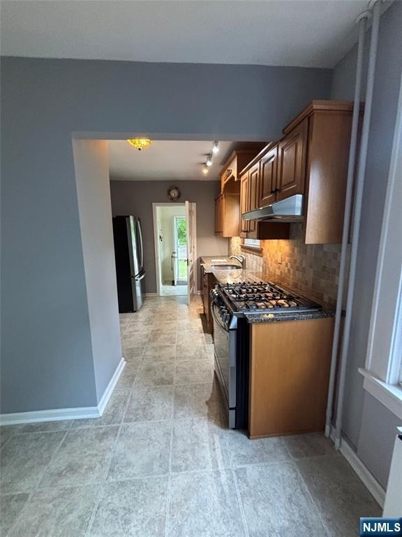 423 Closter Dock - Photo 4