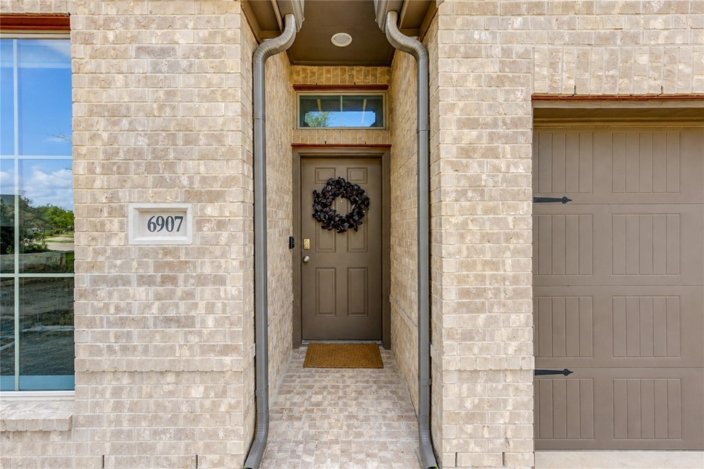 6907 Myrtle Drive - Photo 2