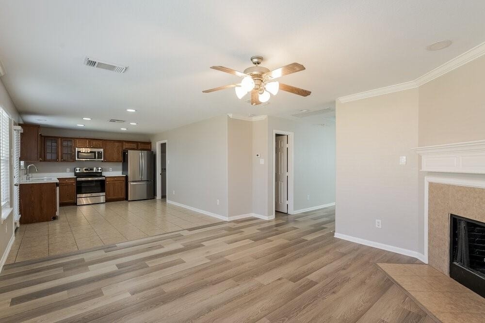 8410 Tararin Lane - Photo 3