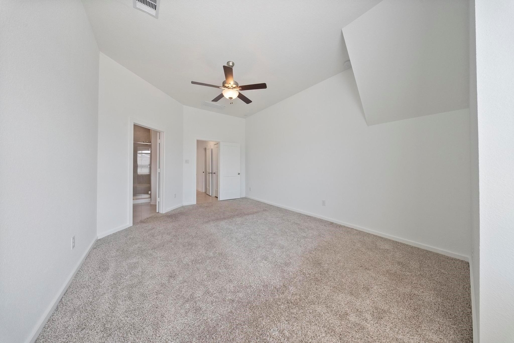 1615 Rustling Creek Drive - Photo 11