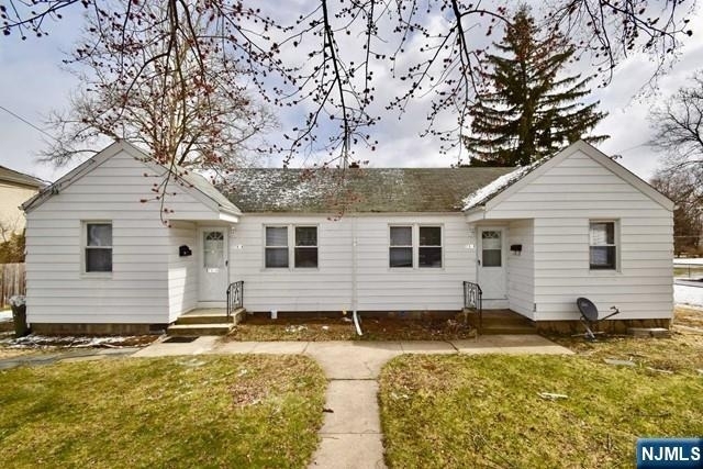 178 Washington - Photo 0