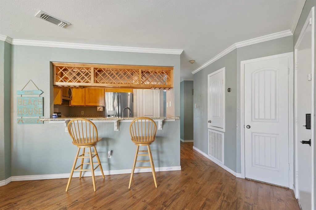 7312 Seawall Boulevard - Photo 8