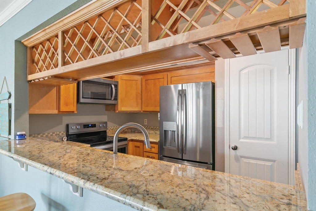 7312 Seawall Boulevard - Photo 10