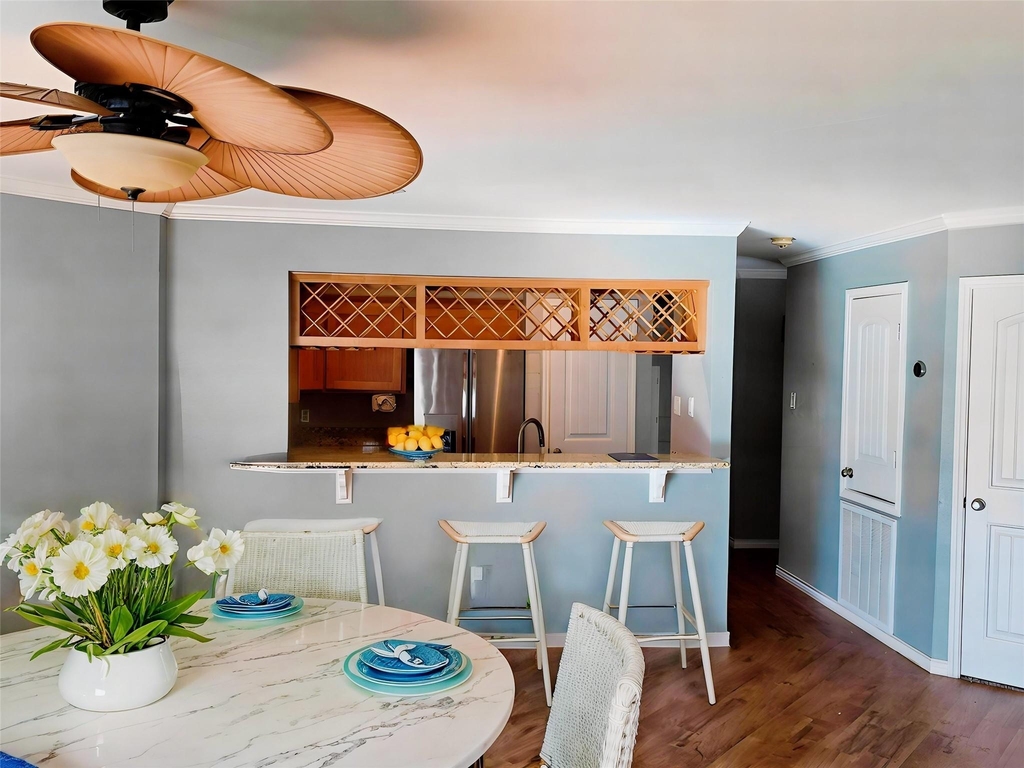 7312 Seawall Boulevard - Photo 9