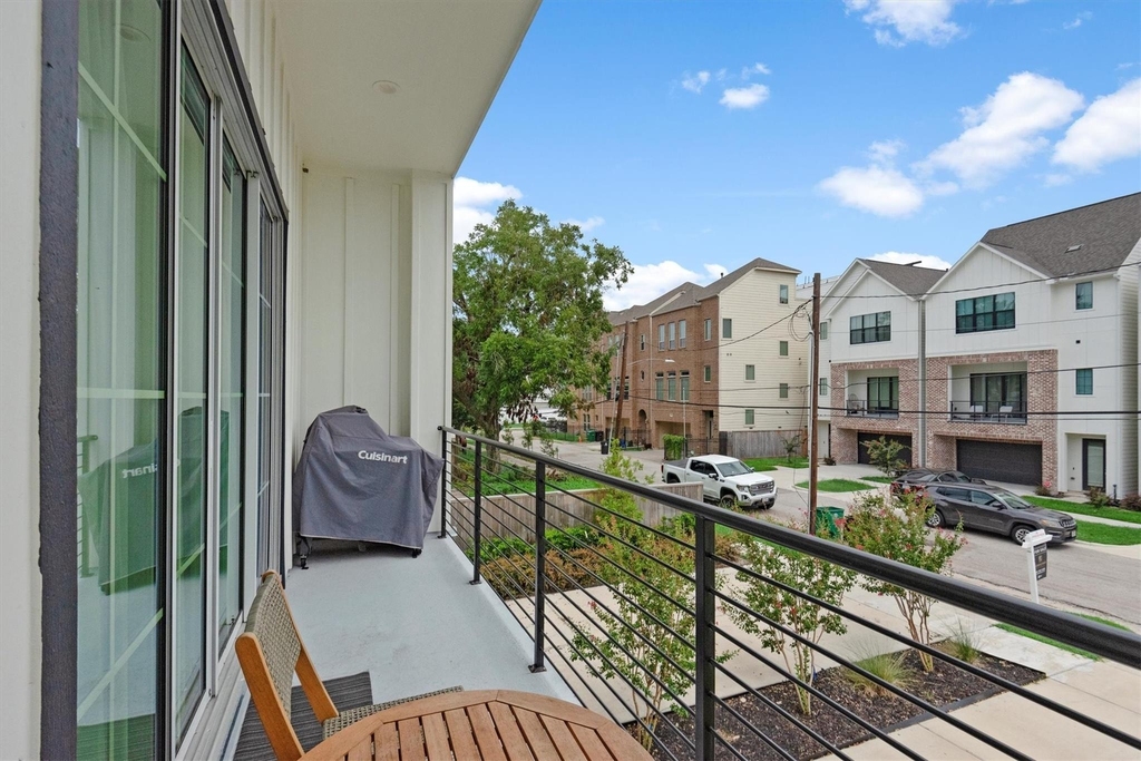 2124 Francis Street - Photo 19