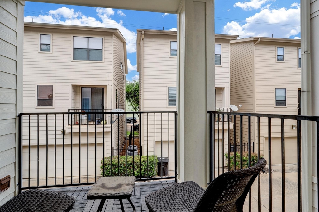1224 Delano Street - Photo 14