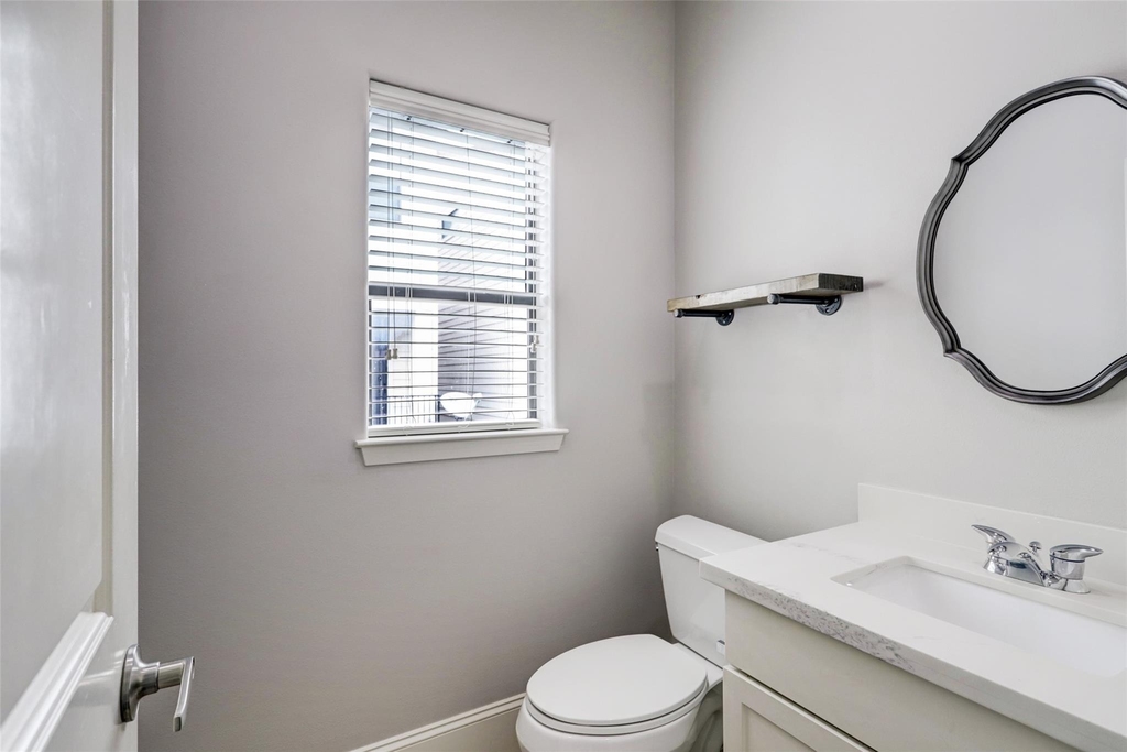 1224 Delano Street - Photo 9