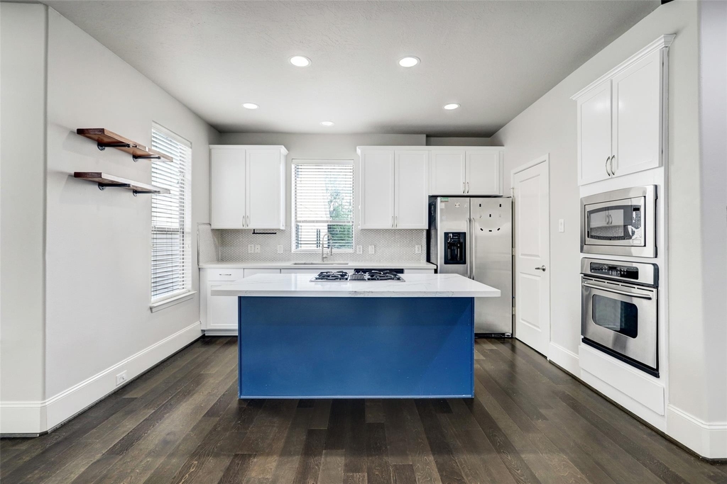 1224 Delano Street - Photo 6