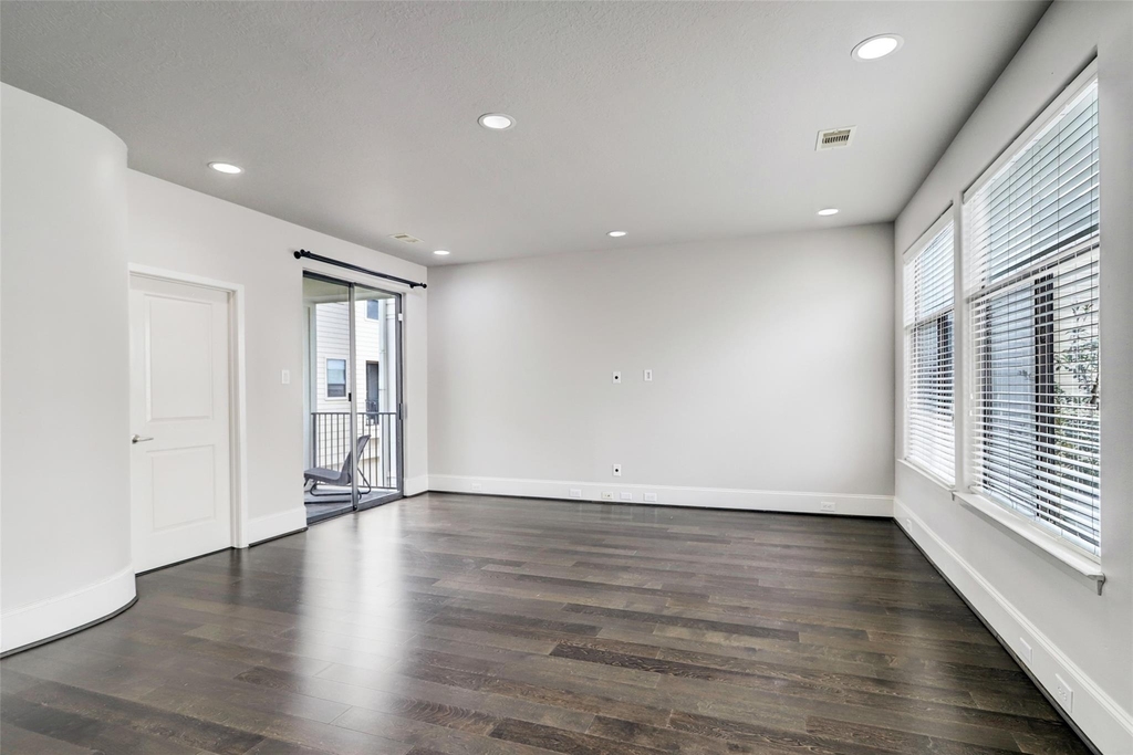 1224 Delano Street - Photo 7