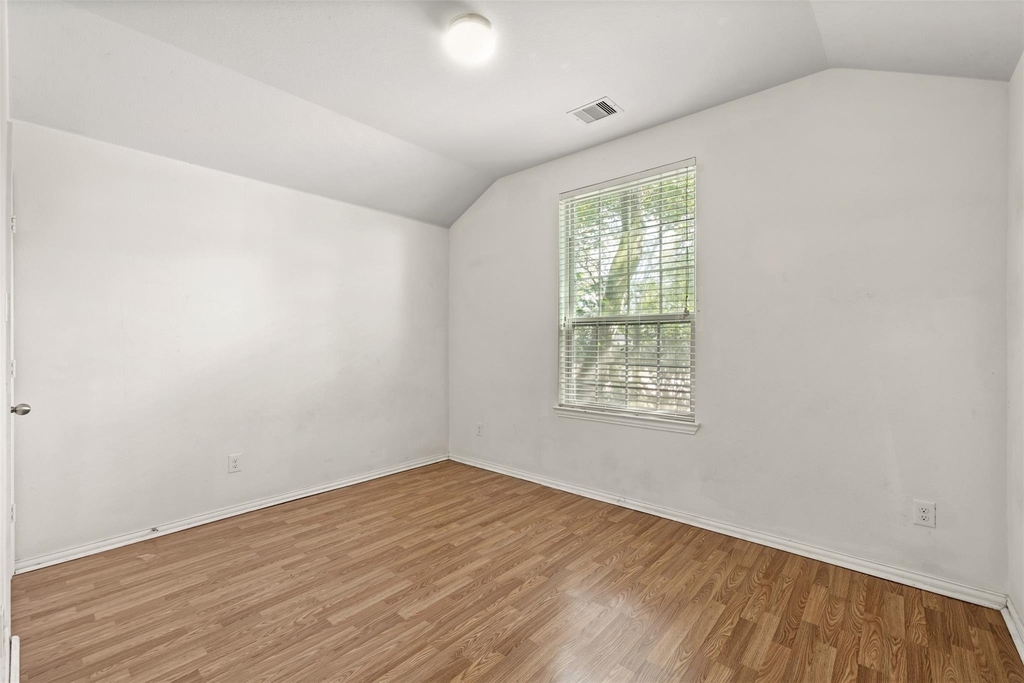 8410 Green Paseo Place - Photo 3