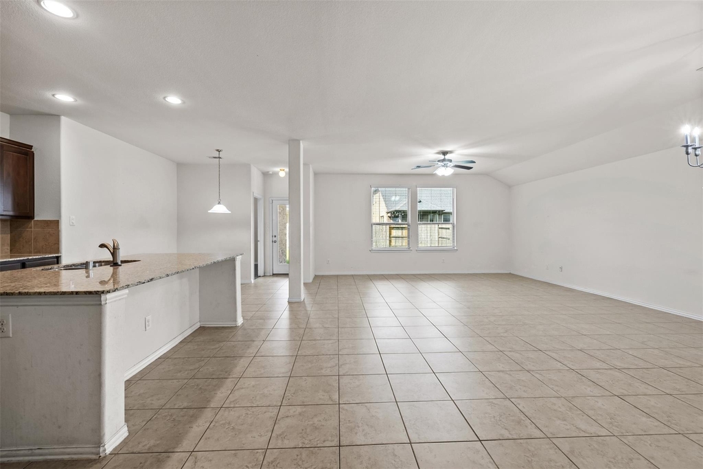 8410 Green Paseo Place - Photo 5