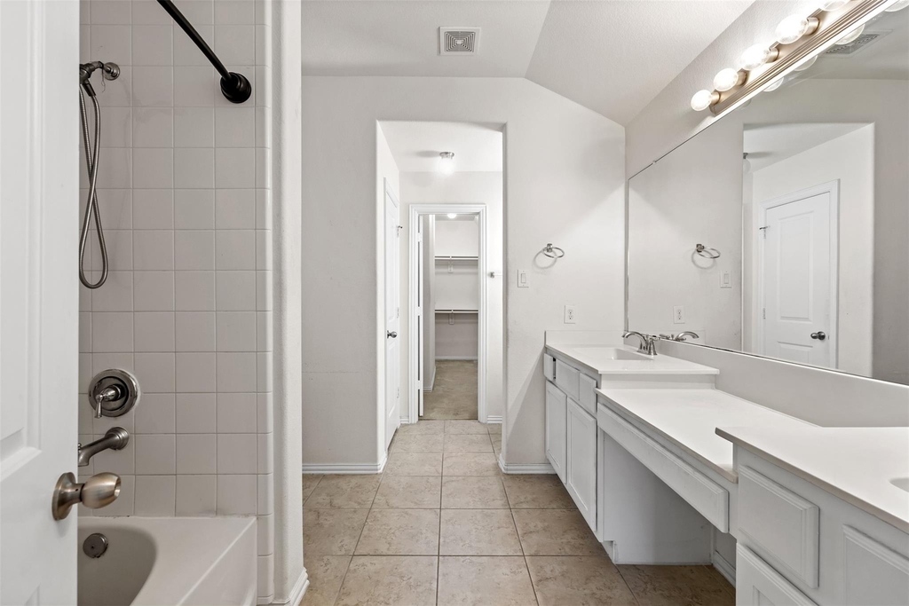8410 Green Paseo Place - Photo 13
