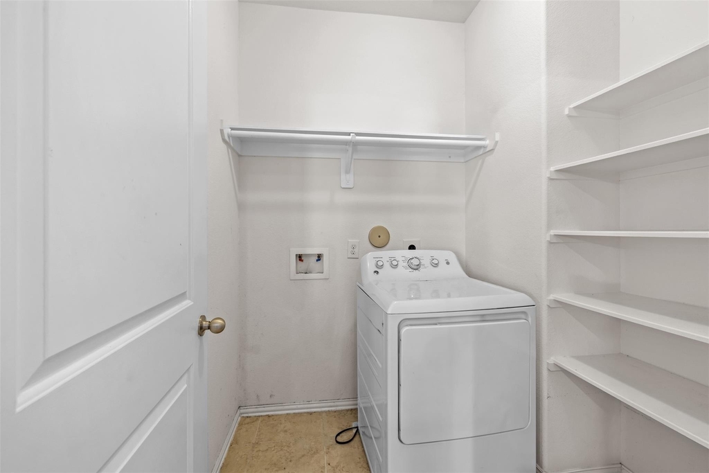 8410 Green Paseo Place - Photo 10