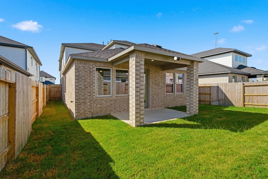 22126 Rangemore Drive - Photo 16