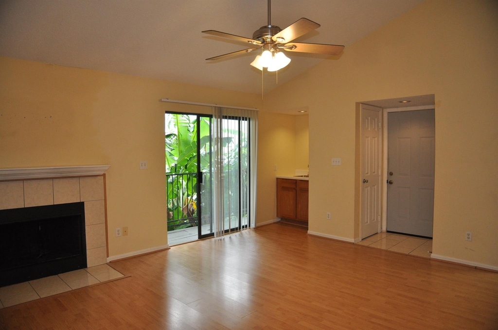 3754 Tanglewilde Street - Photo 10