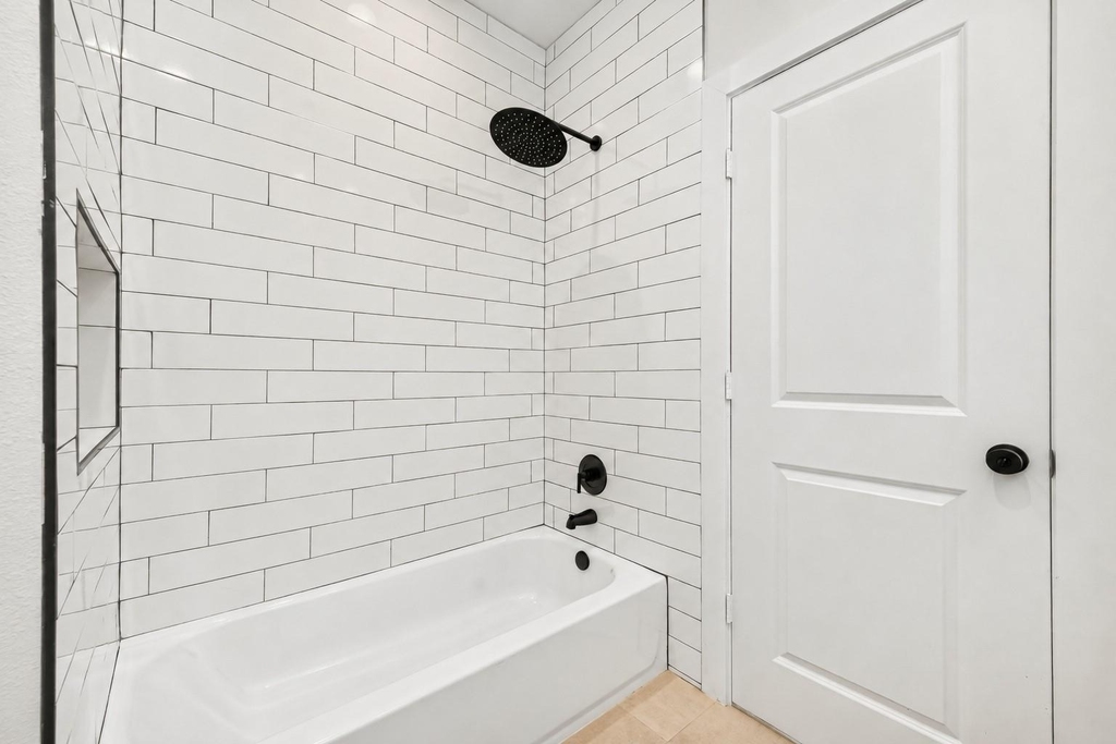 7826 Beckley Street - Photo 15