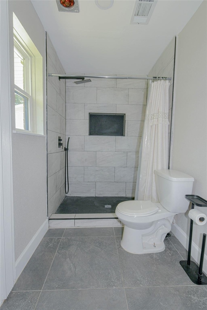 1126 Robert Street - Photo 13