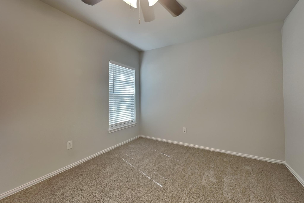 4012 Cedarwood Drive - Photo 10