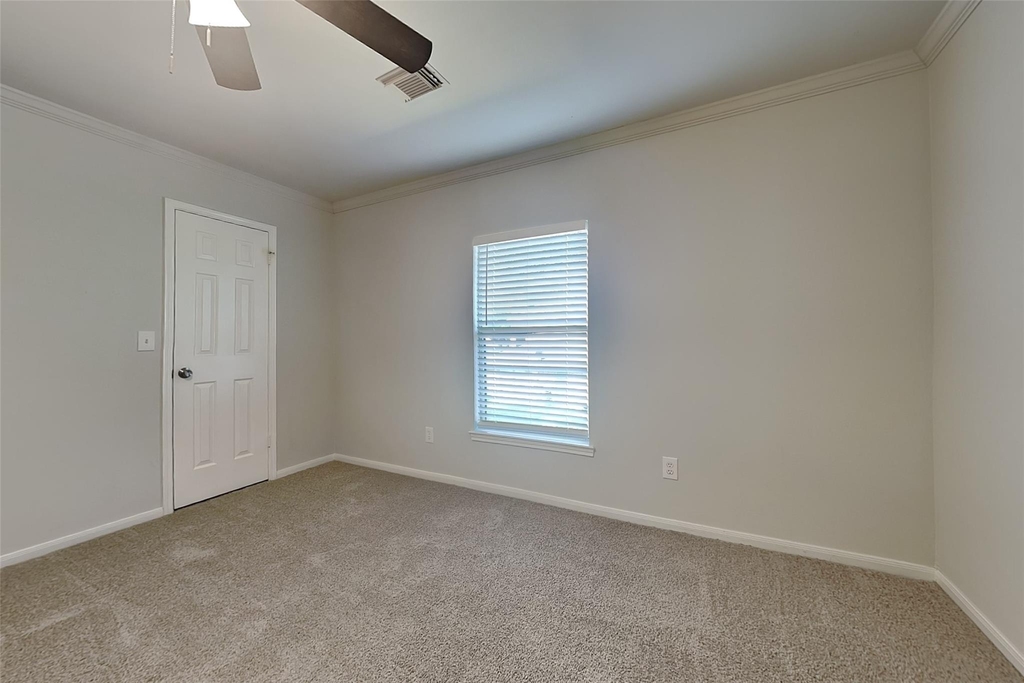 4012 Cedarwood Drive - Photo 13