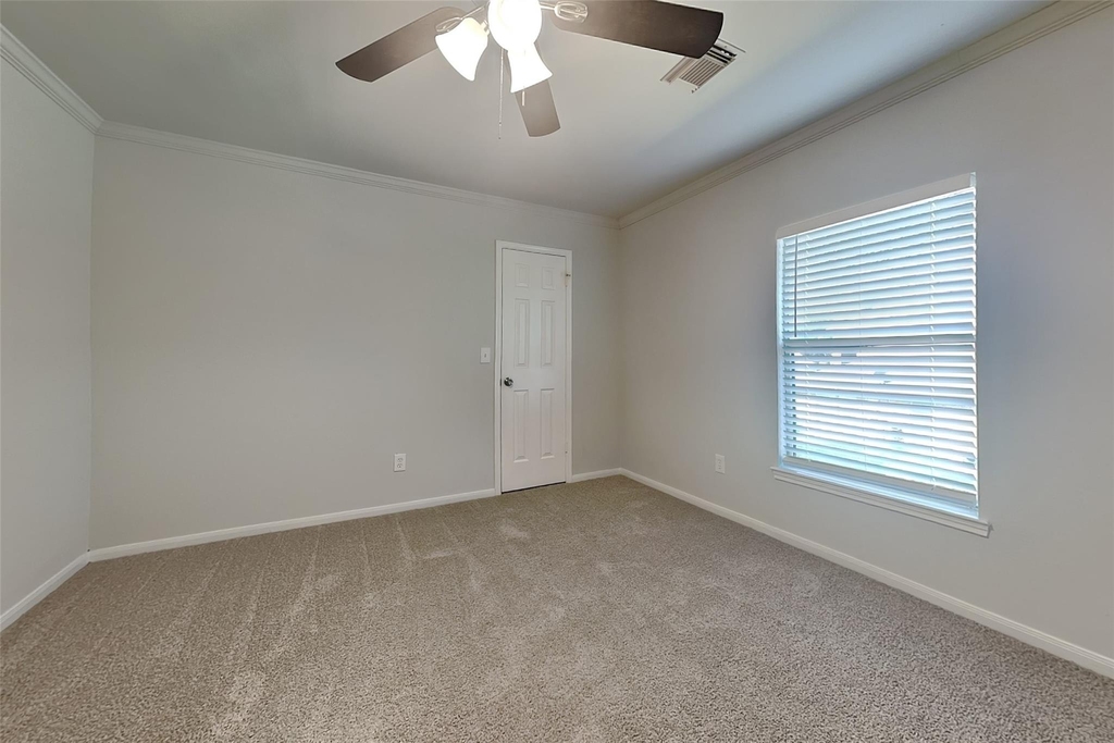 4012 Cedarwood Drive - Photo 12