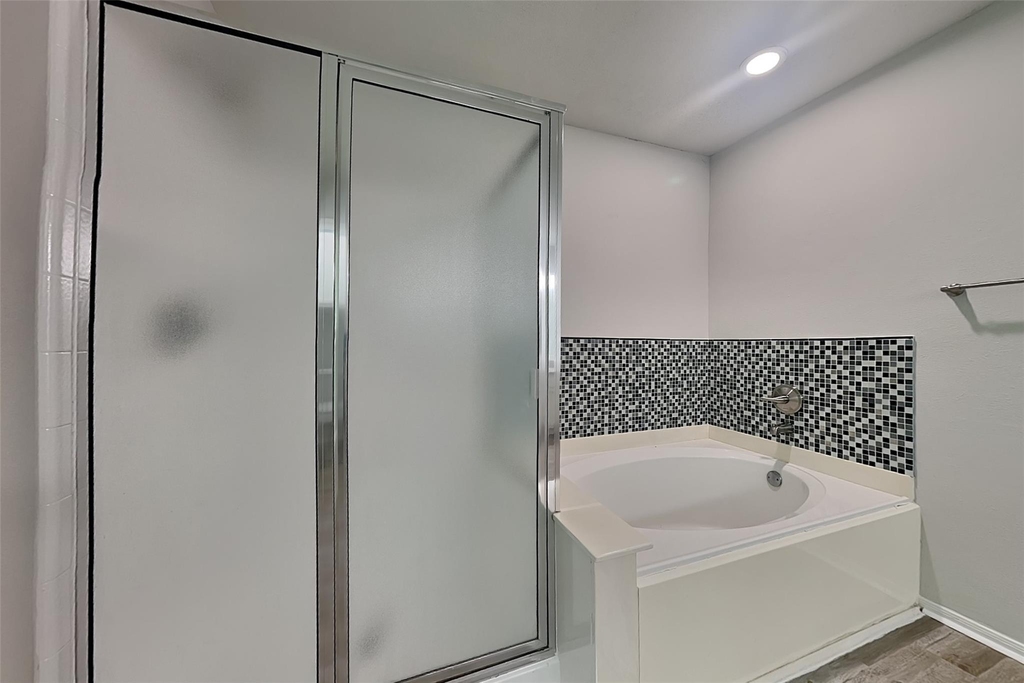 4012 Cedarwood Drive - Photo 9