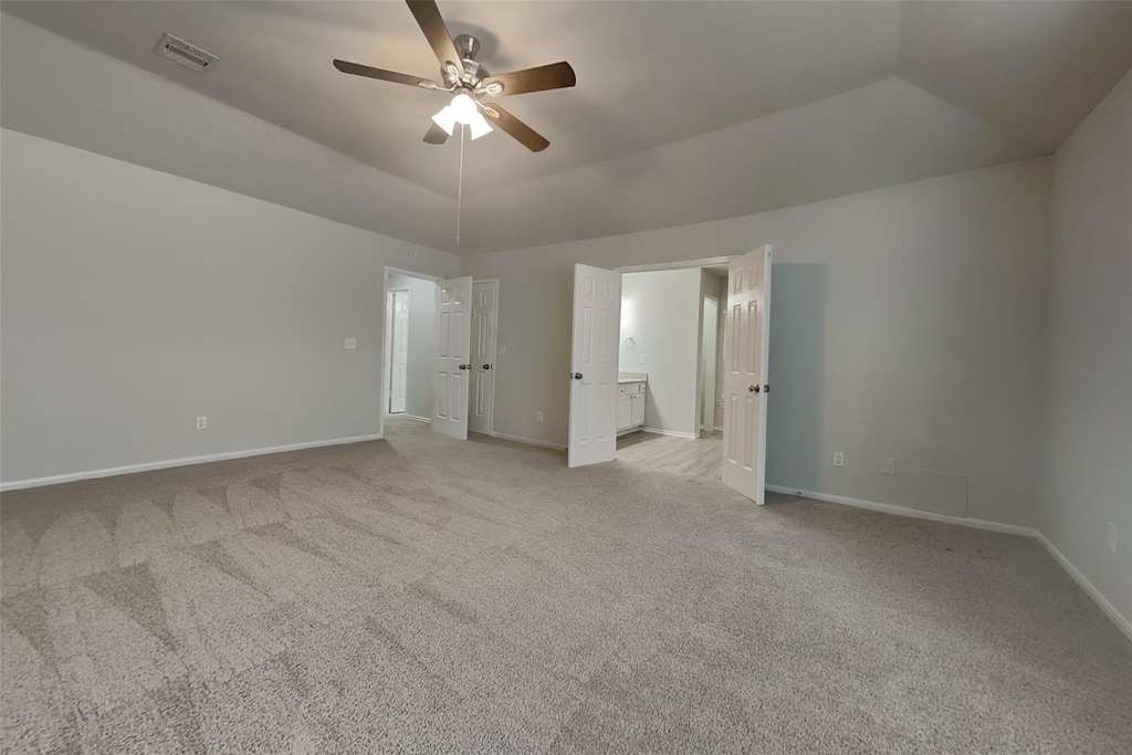 4012 Cedarwood Drive - Photo 7