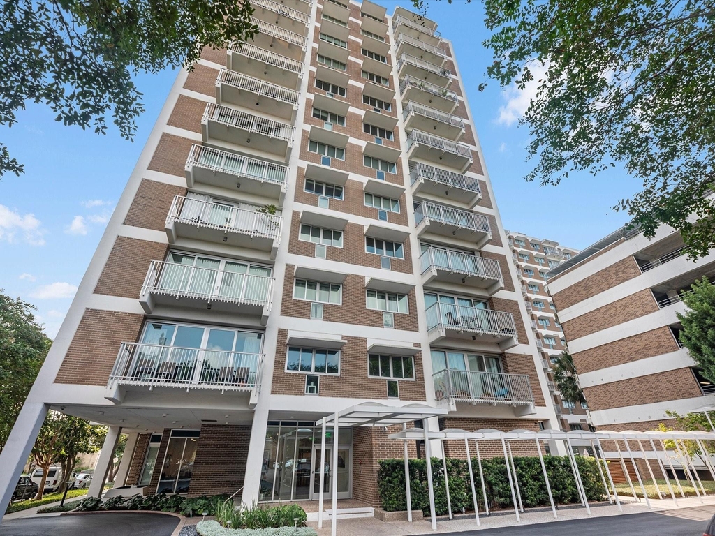 3600 Montrose Boulevard - Photo 0