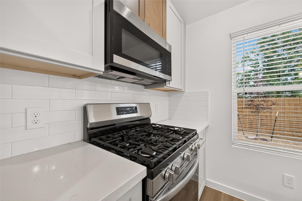 2714 Discovery Trails Court - Photo 16