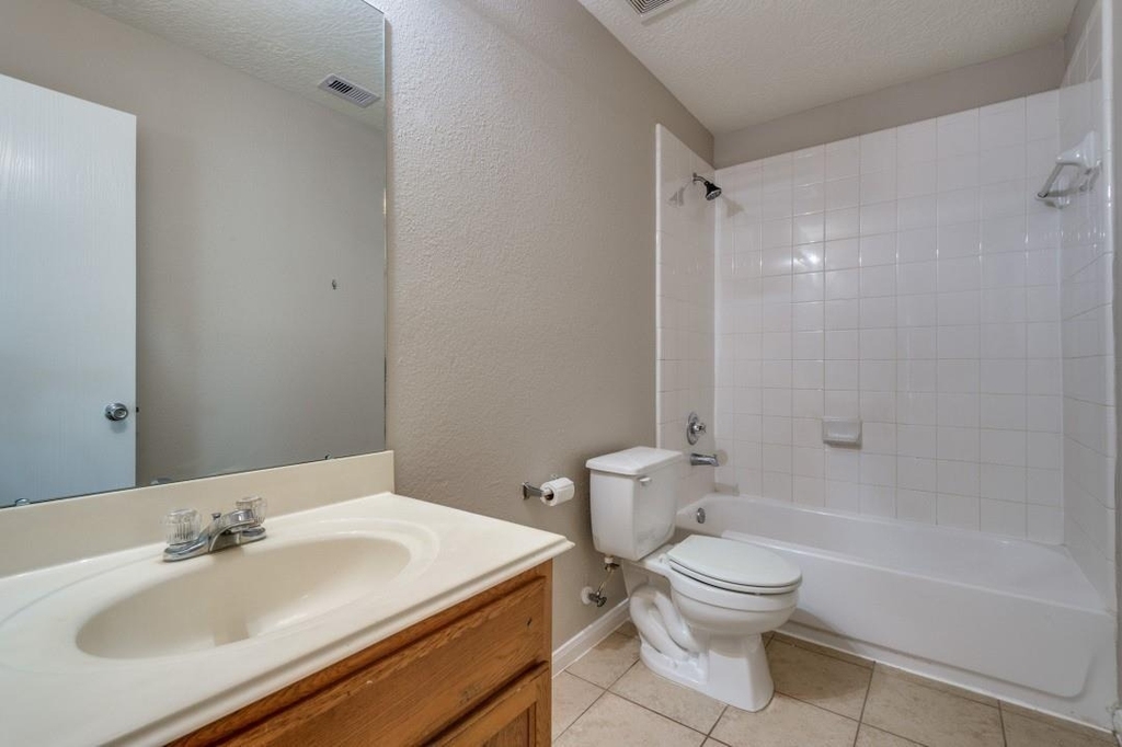 3054 Legends York Drive - Photo 11