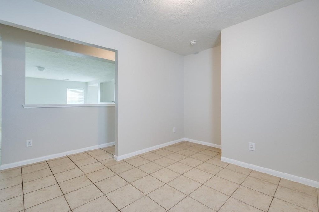 3054 Legends York Drive - Photo 8