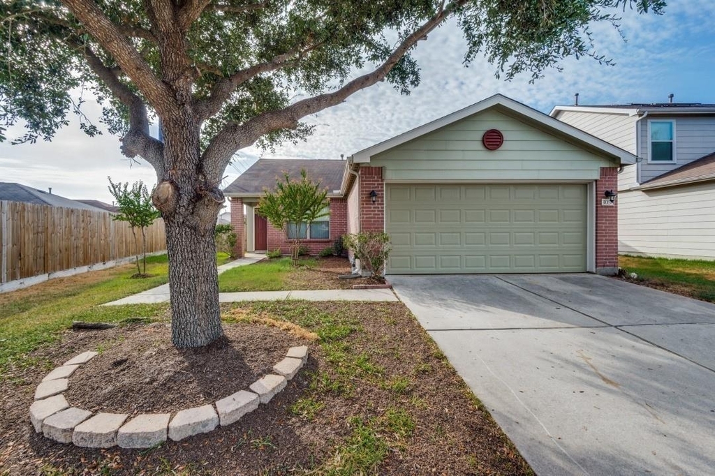 3054 Legends York Drive - Photo 0