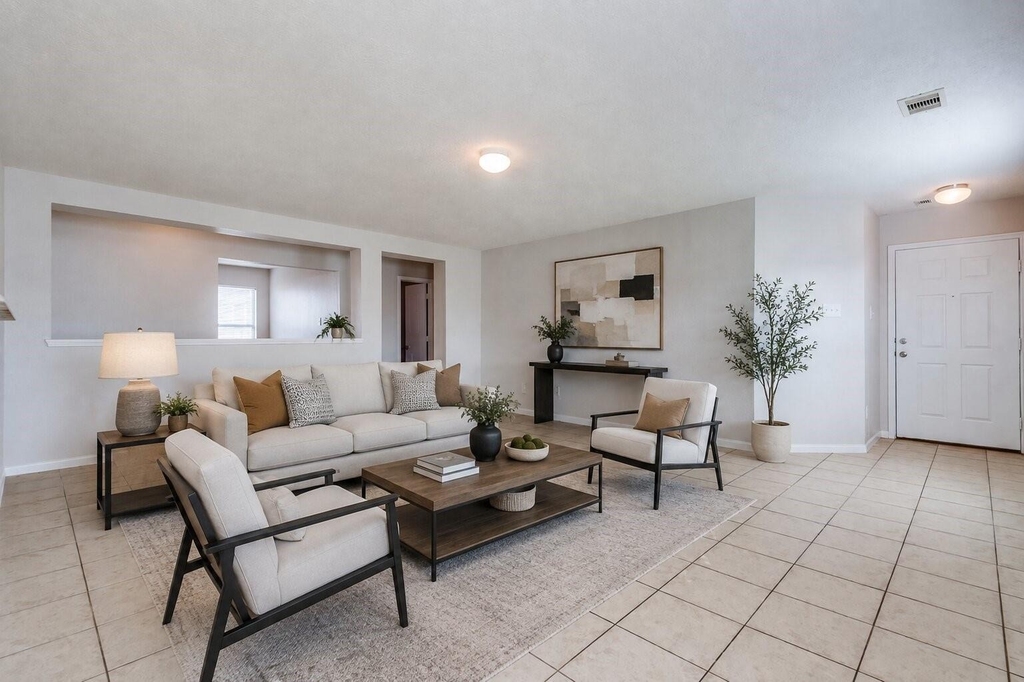 3054 Legends York Drive - Photo 4